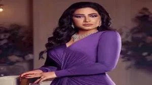 10 صور ومعلومات عن إطلالة بوسي في أحدث ظهور لها