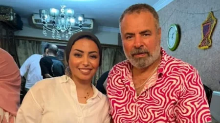 أحمد عبدالوهاب يتحدث عن صبحي خليل والد زوجته