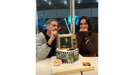 بصورة والدة شيماء جمال.. بسنت شوقي تحتفل بنجاح محمد فراج في "ورد وشوكولاتة"