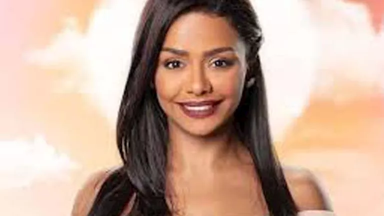 أسماء أبو اليزيد بإطلالة أنيقة.. ما سر اللوك؟ أسماء أبو اليزيد بإطلالة أنيقة.. ما سر اللوك؟