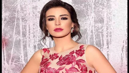 "لوك كاجوال ومكياج قوي".. كيف نسقت ماجي بو غصن إطلالتها؟ "لوك كاجوال ومكياج قوي".. كيف نسقت ماجي بو غصن إطلالتها؟