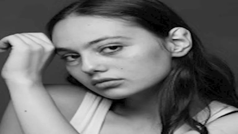 فستان غريب من الحديد.. 10 صور لـ هناء منصور في افتتاح مهرجان البحر الأحمر فستان غريب من الحديد.. 10 صور لـ هناء منصور في افتتاح مهرجان البحر الأحمر