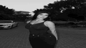 بإطلالة جريئة.. أحدث ظهور لـ كارولين عزمي والعوضي يعلق (صور)