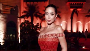 بسنت شوقي تُعلق على سبب ارتدائها فستان أحمر بالبحر الأحمر (صور)