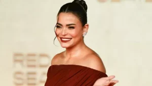 بالفيديو| أسماء جلال تمازح مدربها في الجيم.. والجمهور يعلق