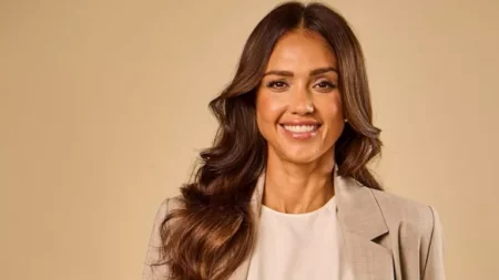 "إطلالة راقية".. هكذا ظهرت جيسيكا ألبا خلال فعاليات مهرجان البحر الأحمر "إطلالة راقية".. هكذا ظهرت جيسيكا ألبا خلال فعاليات مهرجان البحر الأحمر