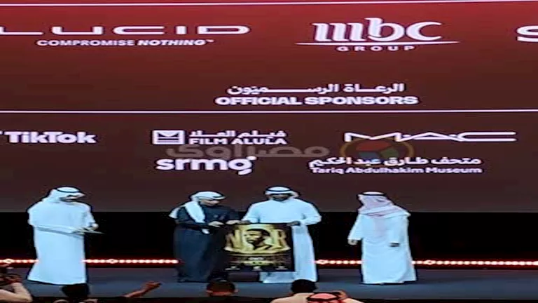 جمهور مهرجان البحر الأحمر يستقبل محمد نور بحفاوة.. وعمر المقري: أسطورة كرة القدم السعودية جمهور مهرجان البحر الأحمر يستقبل محمد نور بحفاوة.. وعمر المقري: أسطورة كرة القدم السعودية