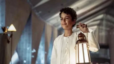 طفل المتحف الكبير.. تفاصيل ظهور آسر في فيلم "خريطة رأس السنة"