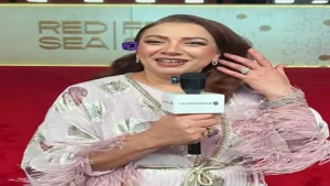 إطلالة جذابة لـ انتصار في خامس أيام مهرجان البحر الأحمر السينمائي