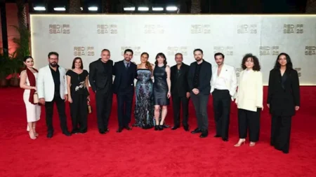 16 صورة لنجوم فيلم القصص على السجادة الحمراء لمهرجان البحر الأحمر السينمائي 16 صورة لنجوم فيلم القصص على السجادة الحمراء لمهرجان البحر الأحمر السينمائي