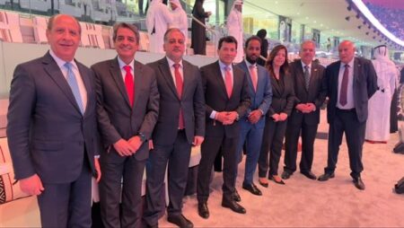 وزير الشباب يشهد حفل افتتاح بطولة كأس العرب في قطر