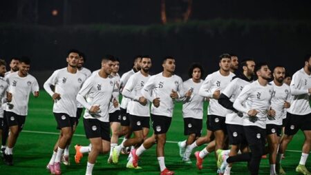 تعرف على طاقم حكام المباراة الثانية لمنتخب مصر أمام الإمارات بكأس العرب