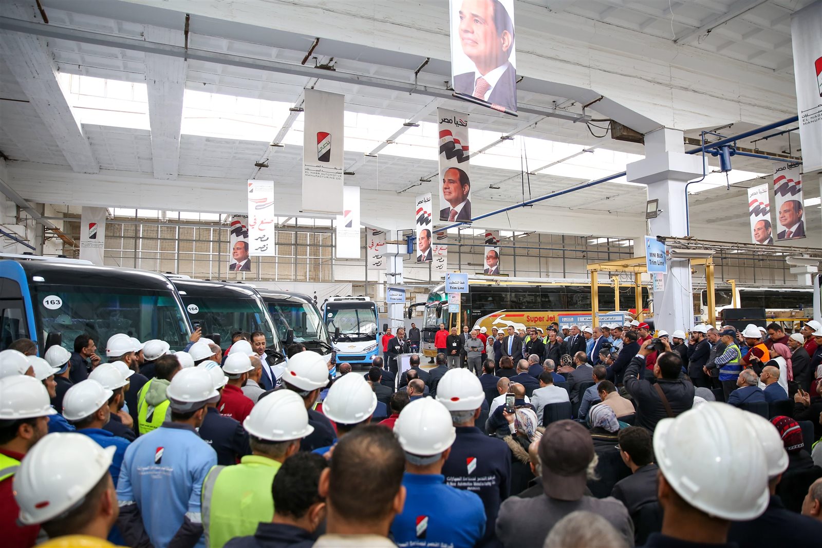 وزير قطاع الأعمال العام يشهد تسليم الدفعة الأولى من ميني باص "نصر ستار" 6 وزير قطاع الأعمال العام يشهد تسليم الدفعة الأولى من ميني باص "نصر ستار"