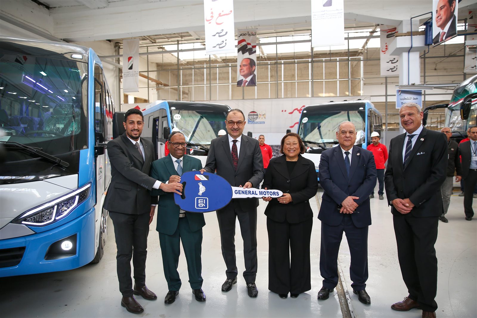 وزير قطاع الأعمال العام يشهد تسليم الدفعة الأولى من ميني باص "نصر ستار" 8 وزير قطاع الأعمال العام يشهد تسليم الدفعة الأولى من ميني باص "نصر ستار"