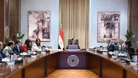 رئيس الوزراء يتابع الموقف التنفيذي للمشروعات التنموية والاستثمارية في محافظة الإسكندرية