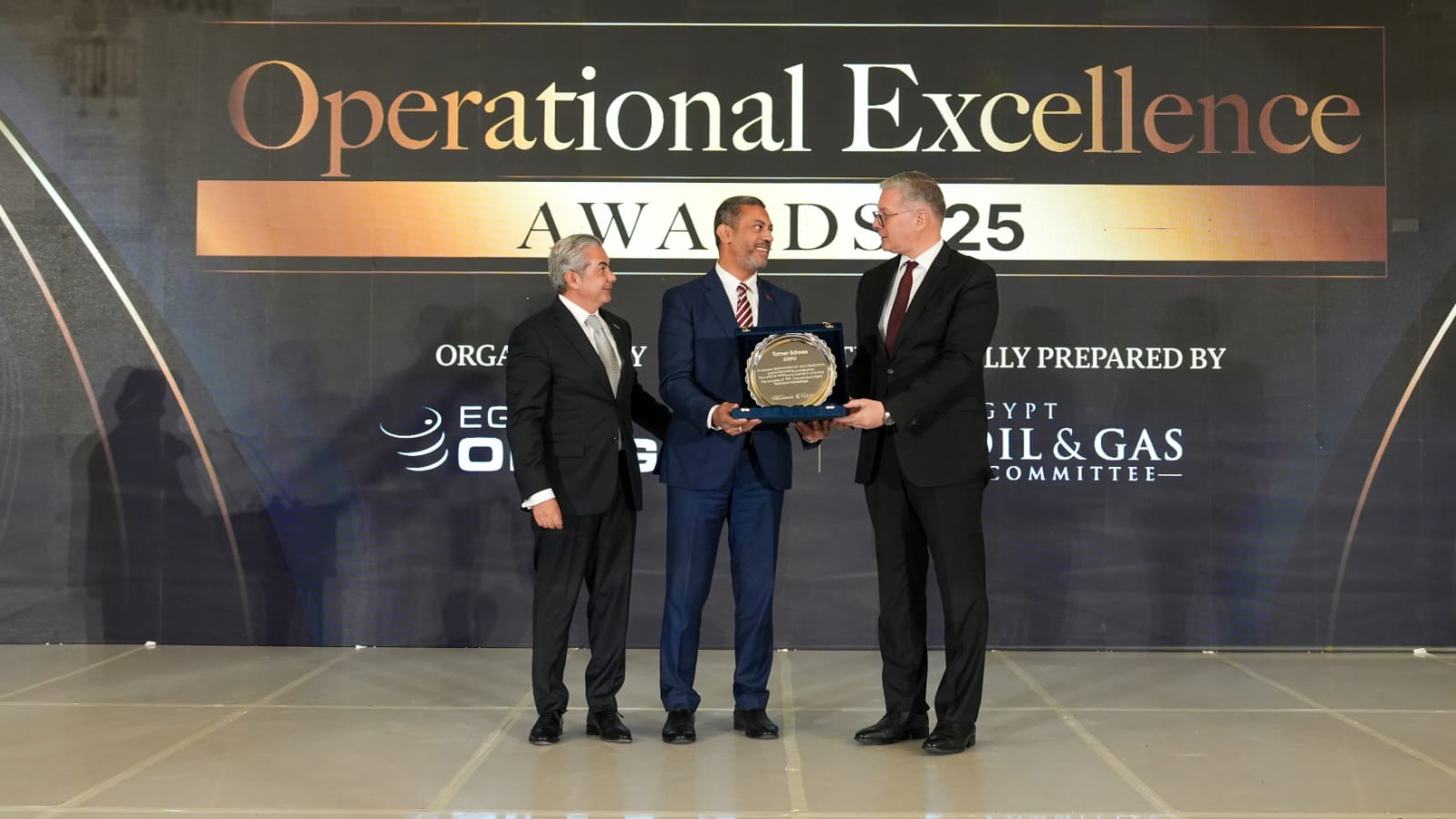 التعاون مع شركاء النجاح ساهم في تجاوز تحديات تأمين إمدادات الطاقة 2 التعاون مع شركاء النجاح ساهم في تجاوز تحديات تأمين إمدادات الطاقة