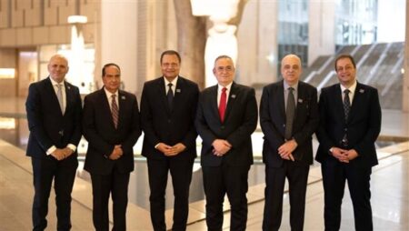 «المستشفيات التعليمية» تحتفل بمئوية معهد الرمد التذكاري بالمتحف المصري الكبير