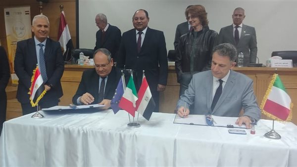 "البحوث الزراعية" يوقع بروتوكول تعاون مع "الاتحاد الأوروبي" لتدريب 400 ألف مزارع قمح "البحوث الزراعية" يوقع بروتوكول تعاون مع "الاتحاد الأوروبي" لتدريب 400 ألف مزارع قمح