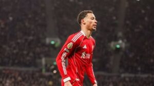 ليفربول يقلب الطاولة على توتنهام ويخطف فوزًا ثمينًا في البريميرليج