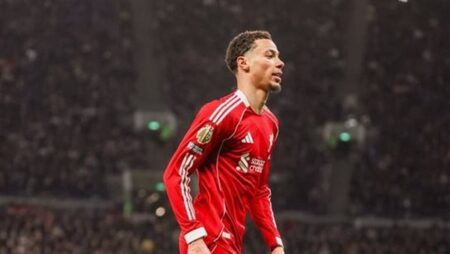 ليفربول يقلب الطاولة على توتنهام ويخطف فوزًا ثمينًا في البريميرليج