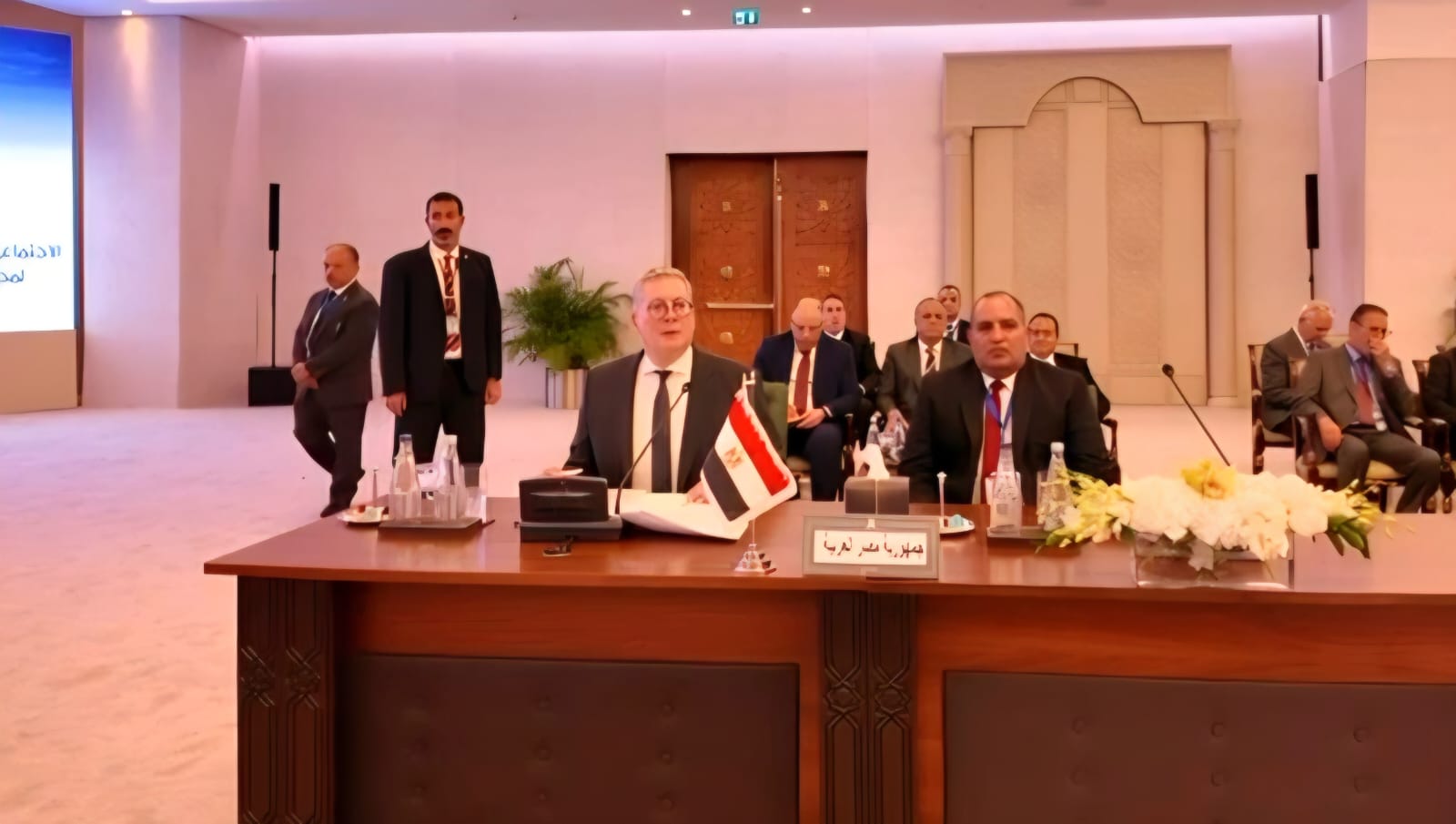 مصر تطرح 5 مبادرات جديدة لتعزيز التعاون العربي في تأمين الطاقة 1 مصر تطرح 5 مبادرات جديدة لتعزيز التعاون العربي في تأمين الطاقة