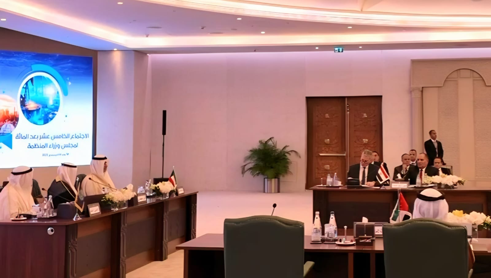 مصر تطرح 5 مبادرات جديدة لتعزيز التعاون العربي في تأمين الطاقة 2 مصر تطرح 5 مبادرات جديدة لتعزيز التعاون العربي في تأمين الطاقة