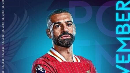 محمد صلاح يحصد جائزة لاعب شهر نوفمبر بالدوري الإنجليزي من "EA SPORTS" محمد صلاح يحصد جائزة لاعب شهر نوفمبر بالدوري الإنجليزي من "EA SPORTS"