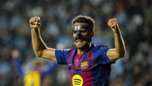 برشلونة يمدد عقد ورقة فليك الرابحة رسميًا