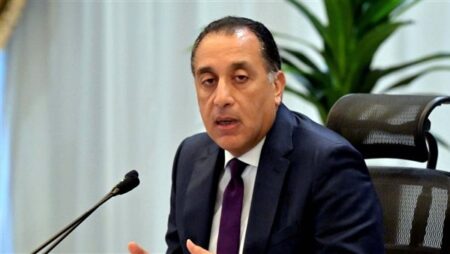 رئيس الوزراء: متفائلون بسير الأمور مع بعثة صندوق النقد الدولى بشكل جيد