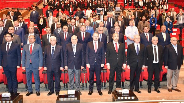 عاشور: فتح أبواب الاستفادة من موارد بنك المعرفة المصري للجامعات العربية والروسية عاشور: فتح أبواب الاستفادة من موارد بنك المعرفة المصري للجامعات العربية والروسية