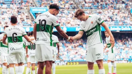 الدوري الإسباني.. إلتشى يسحق جيرونا بثلاثية نظيفة الدوري الإسباني.. إلتشى يسحق جيرونا بثلاثية نظيفة