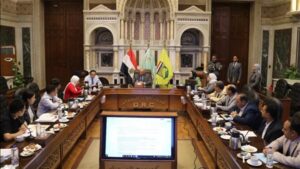 "بحوث الصحراء" يستقبل وفداً رفيع المستوى من جامعة چينچو الصينية لتعزيز التعاون