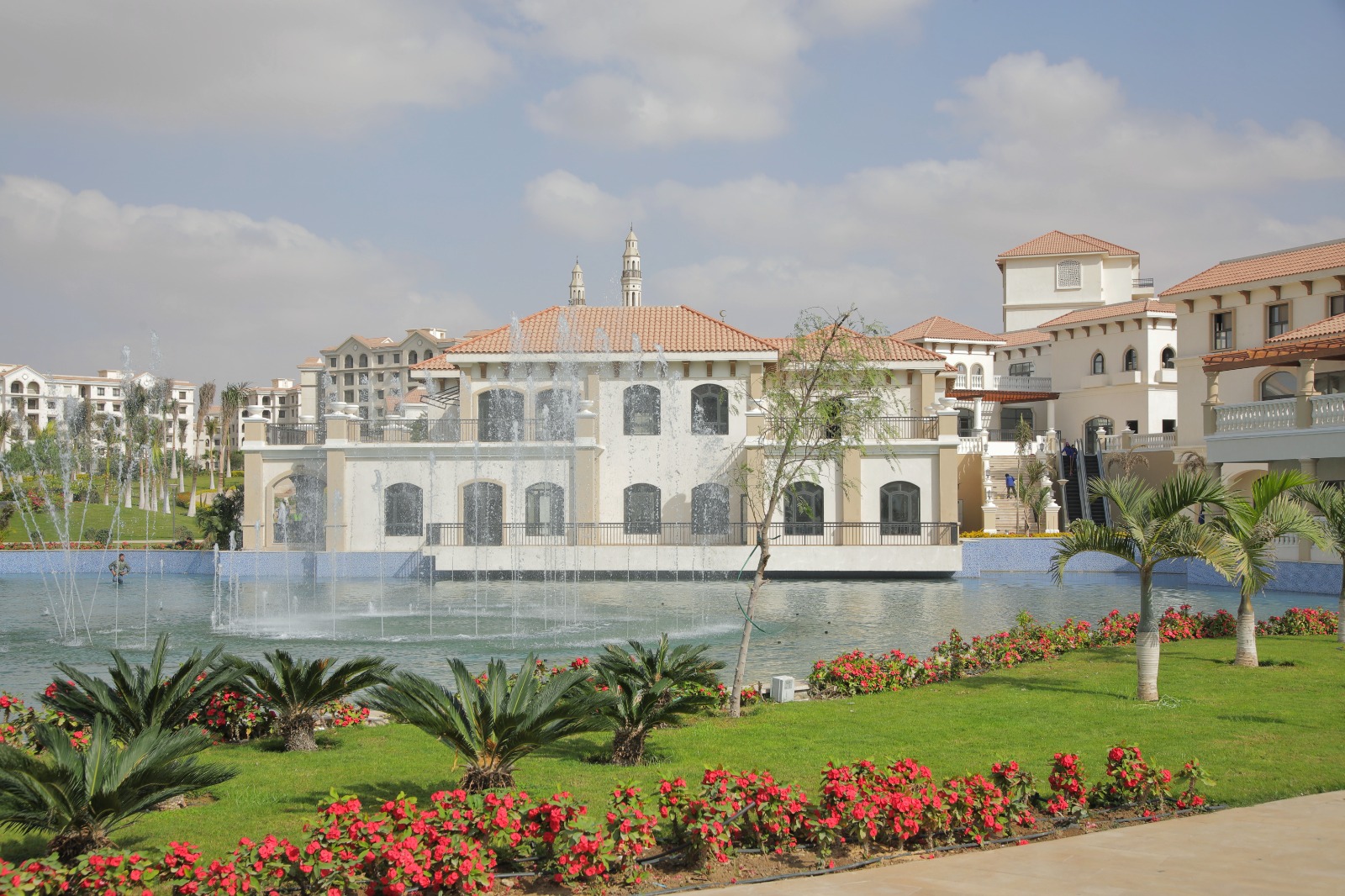 غدا.. افتتاح المنطقة التجارية الترفيهية "The Village" في سيليا بالعاصمة الجديدة