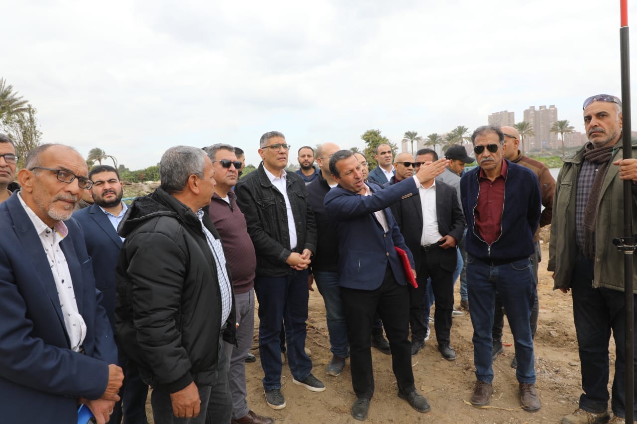 محافظ الجيزة يتفقد الأعمال الجارية بممشى أهل مصر بحي جنوب وأبوالنمرس