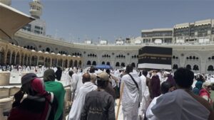 السياحة تواصل معاينة سكن الحجاج وتوثيق تعاقدات الشركات