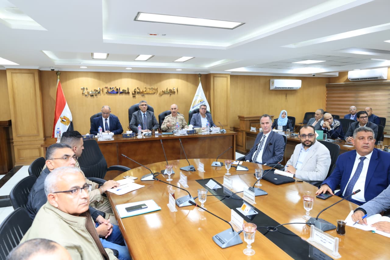 محافظ الجيزة يعقد مؤتمرًا تنسيقيًا استعدادًا للتدريب العملي المشترك لمجابهة الأزمات والكوارث 2 محافظ الجيزة يعقد مؤتمرًا تنسيقيًا استعدادًا للتدريب العملي المشترك لمجابهة الأزمات والكوارث