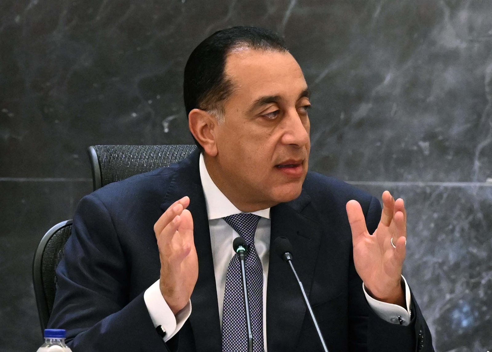 مدبولي: توجيهات من الرئيس بإطلاق حزمة متكاملة من التيسيرات لمختلف القطاعات التي تحتاج إلى الانطلاق بصورة أكبر.. التضخم ينخفض والإدارة المشتركة لهذا الملف بين الحكومة والبنك المركزي تسير بصورة جيدة 2 مدبولي: توجيهات من الرئيس بإطلاق حزمة متكاملة من التيسيرات لمختلف القطاعات التي تحتاج إلى الانطلاق بصورة أكبر.. التضخم ينخفض والإدارة المشتركة لهذا الملف بين الحكومة والبنك المركزي تسير بصورة جيدة