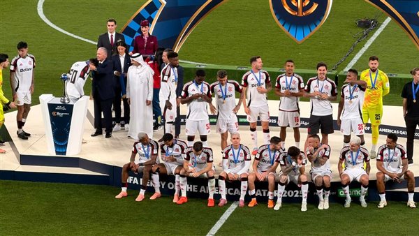 كأس إنتركونتيننتال.. أبو ريدة يسلّم فلامنجو البرازيلي كأس ديربي الأمريكتين كأس إنتركونتيننتال.. أبو ريدة يسلّم فلامنجو البرازيلي كأس ديربي الأمريكتين