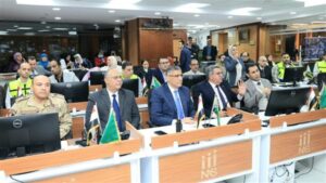 محافظ الجيزة يتابع أعمال غلق لجان انتخابات مجلس النواب في اليوم الأول