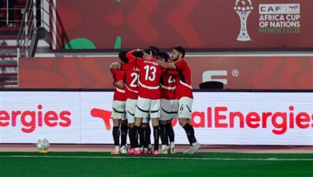 انطلاق مباراة الفراعنة وجنوب أفريقيا
