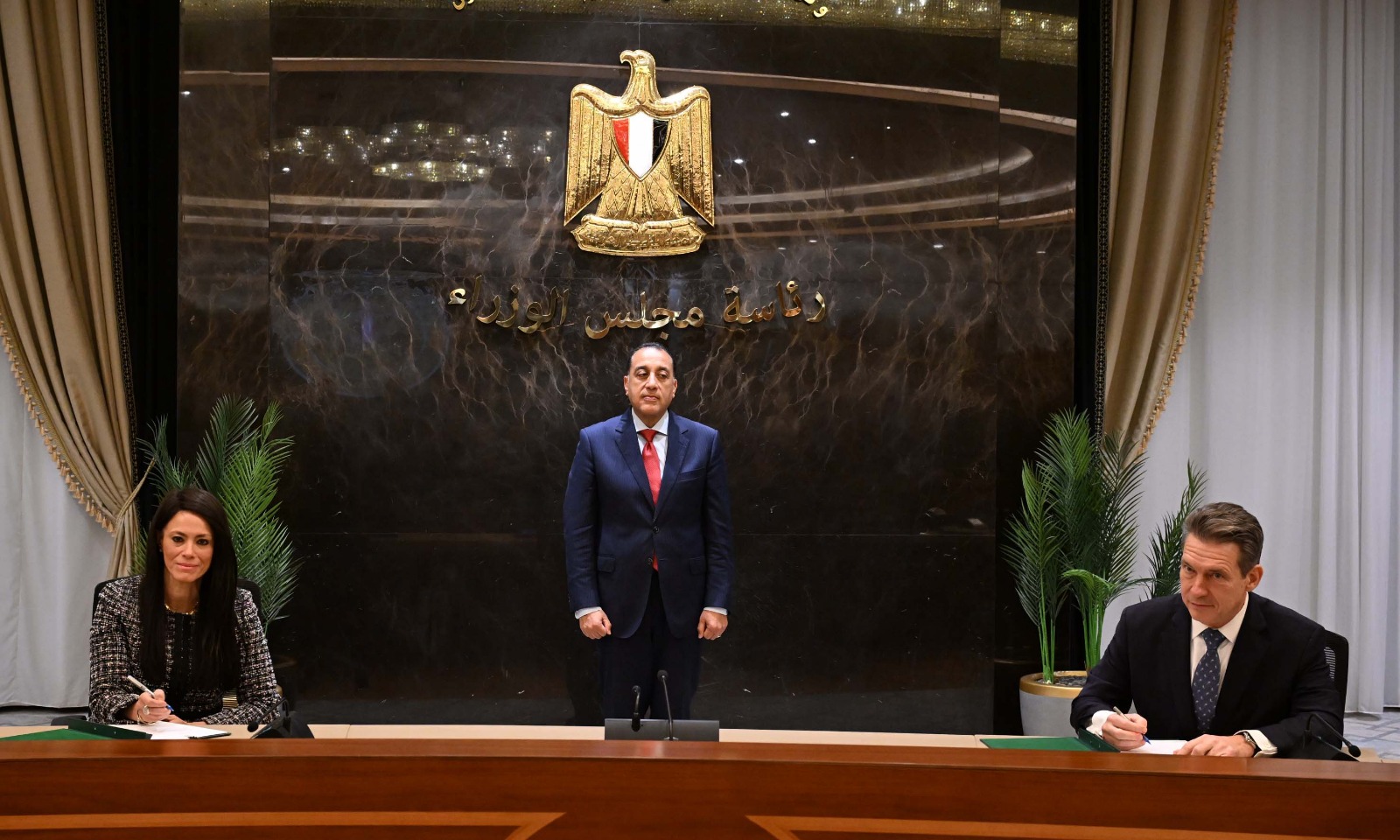 مصر والبنك الأوروبي لإعادة الإعمار يوقعان 6 مذكرات تعاون في الاستثمار والطاقة والتنمية المستدامة