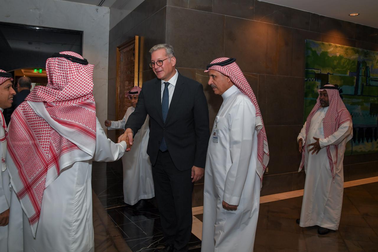 خلال زيارته السعودية.. وزير البترول يبحث التعاون بمجال البتروكيماويات مع رئيس سابك 