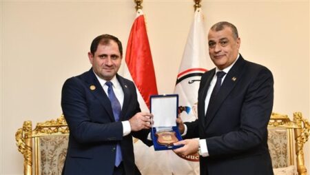 تعاون عسكري متقدم بين مصر وأرمينيا.. مباحثات رفيعة المستوى خلال فعاليات EDEX 2025