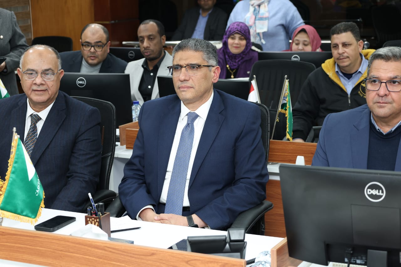 محافظ الجيزة يشرف على غلق لجان انتخابات النواب في اليوم الثاني لجولة الإعادة