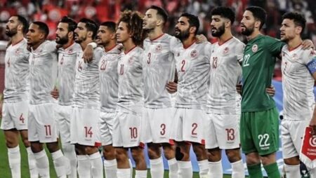 كأس أفريقيا.. تونس تتقدم على تنزانيا بهدف في الشوط الأول كأس أفريقيا.. تونس تتقدم على تنزانيا بهدف في الشوط الأول