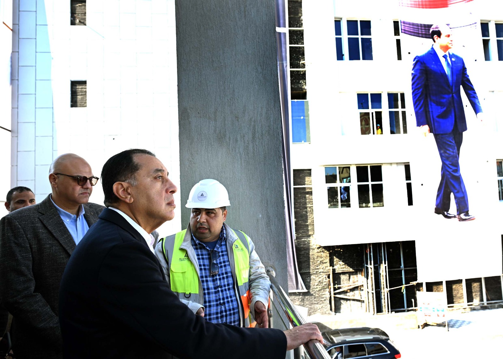 رئيس الوزراء يتفقد مشروع إنشاء مستشفى شبين القناطر المركزي.. صور 10 رئيس الوزراء يتفقد مشروع إنشاء مستشفى شبين القناطر المركزي.. صور