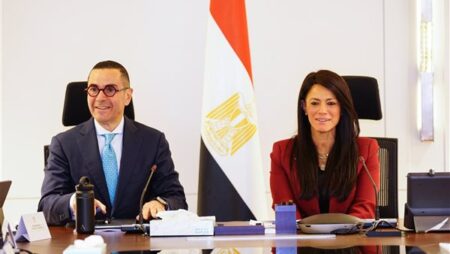 وزيرا “التخطيط” و”الاستثمار” يتابعان مع البنك الدولي محاور “السردية الوطنية للتنمية الاقتصادية” وزيرا "التخطيط" و"الاستثمار" يتابعان مع البنك الدولي محاور "السردية الوطنية للتنمية الاقتصادية"