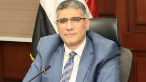 محور مروري جديد.. محافظ الجيزة يتابع أعمال رصف وتطوير طريق الشورى لربط أسيوط الزراعي بالبدرشين محور مروري جديد.. محافظ الجيزة يتابع أعمال رصف وتطوير طريق الشورى لربط أسيوط الزراعي بالبدرشين