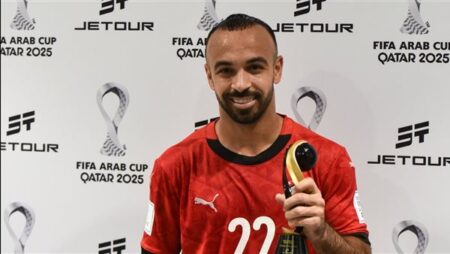 أفشة يحصد جائزة رجل مباراة مصر والكويت