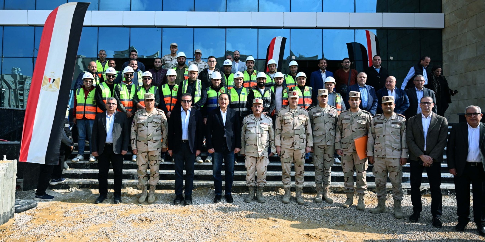 رئيس الوزراء يتفقد مشروع إنشاء مستشفى التأمين الصحي الشامل الجديد بالعاصمة الجديدة.. صور 8 رئيس الوزراء يتفقد مشروع إنشاء مستشفى التأمين الصحي الشامل الجديد بالعاصمة الجديدة.. صور